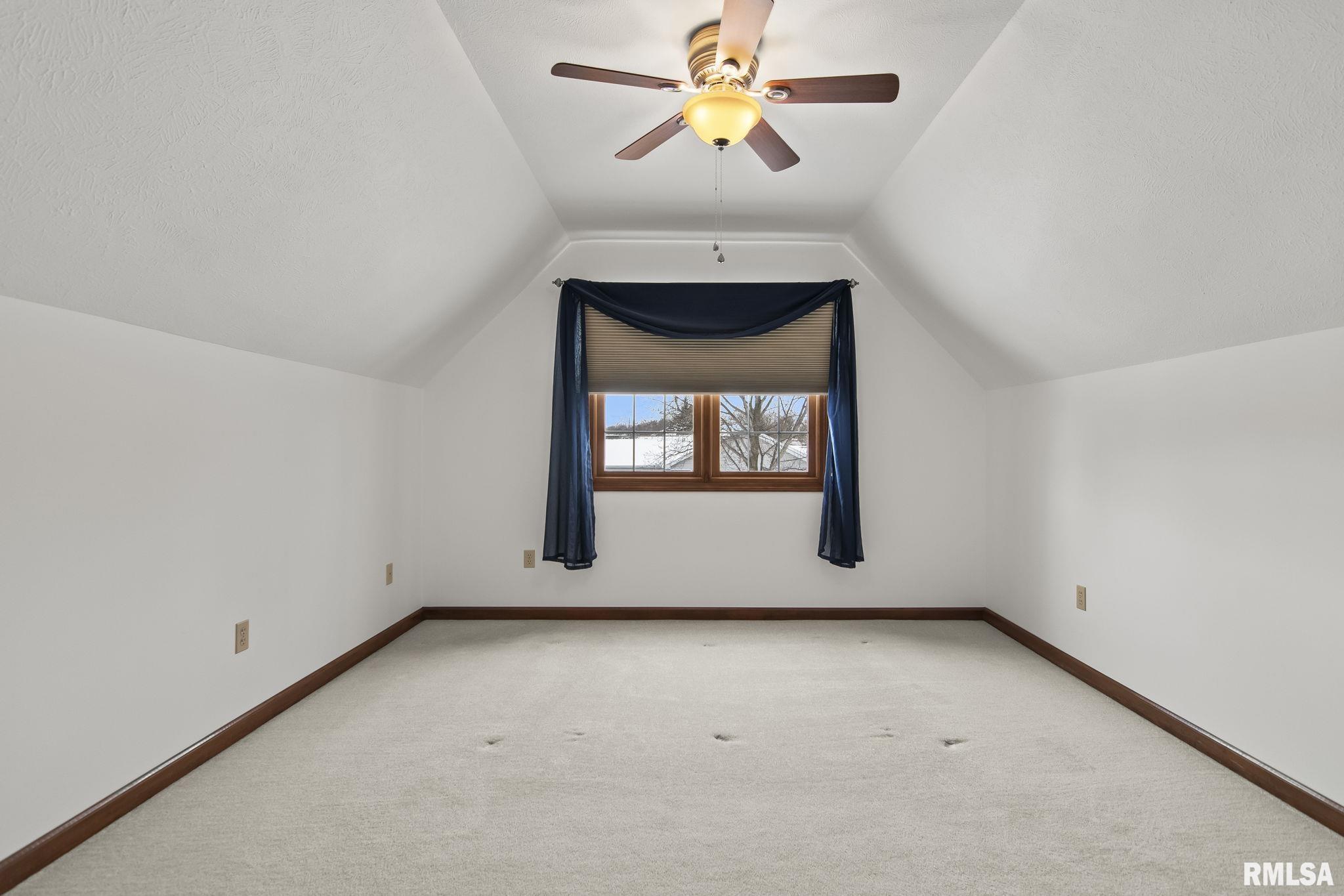2000 Clarion Drive Springfield, IL 62711 - Photo 36 of 43 Gallery Image 36