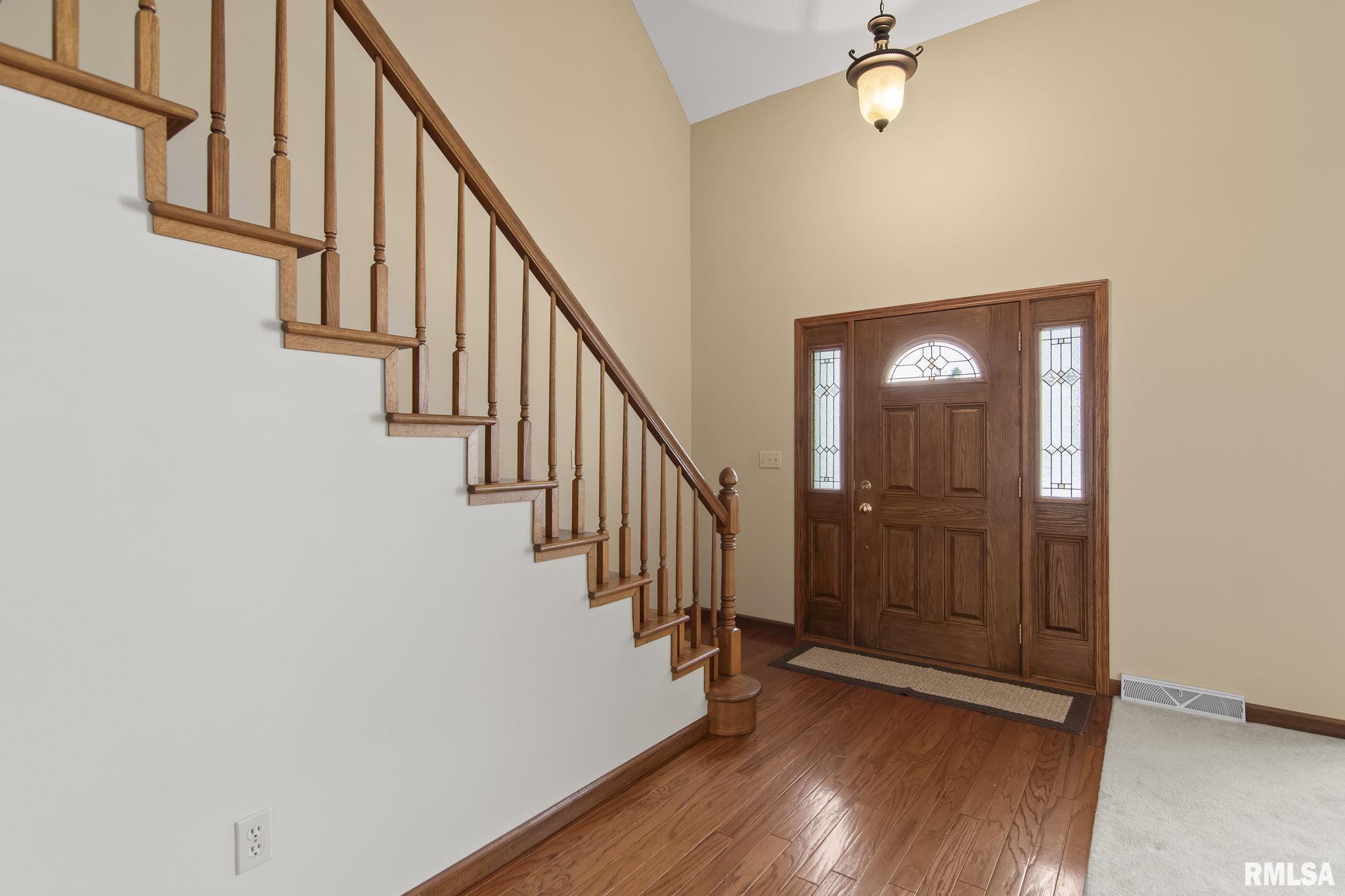 2000 Clarion Drive Springfield, IL 62711 - Photo 9 of 43 Gallery Image 9