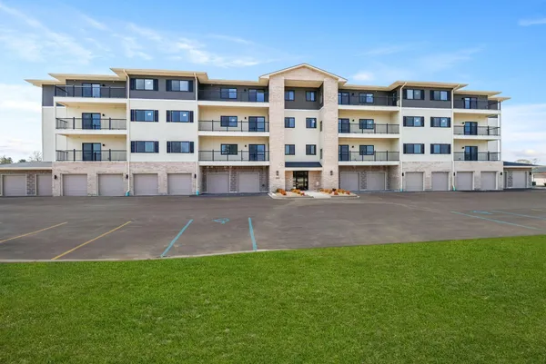 $255,000 | 2034 West 75th Place, Unit 32, Merrillville, IN 46410