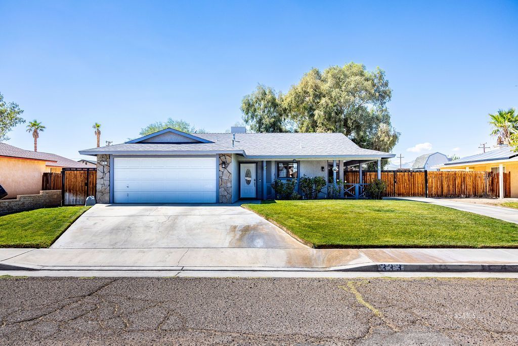 333 Sims Street Ridgecrest, CA 93555 - Photo 3 of 45
