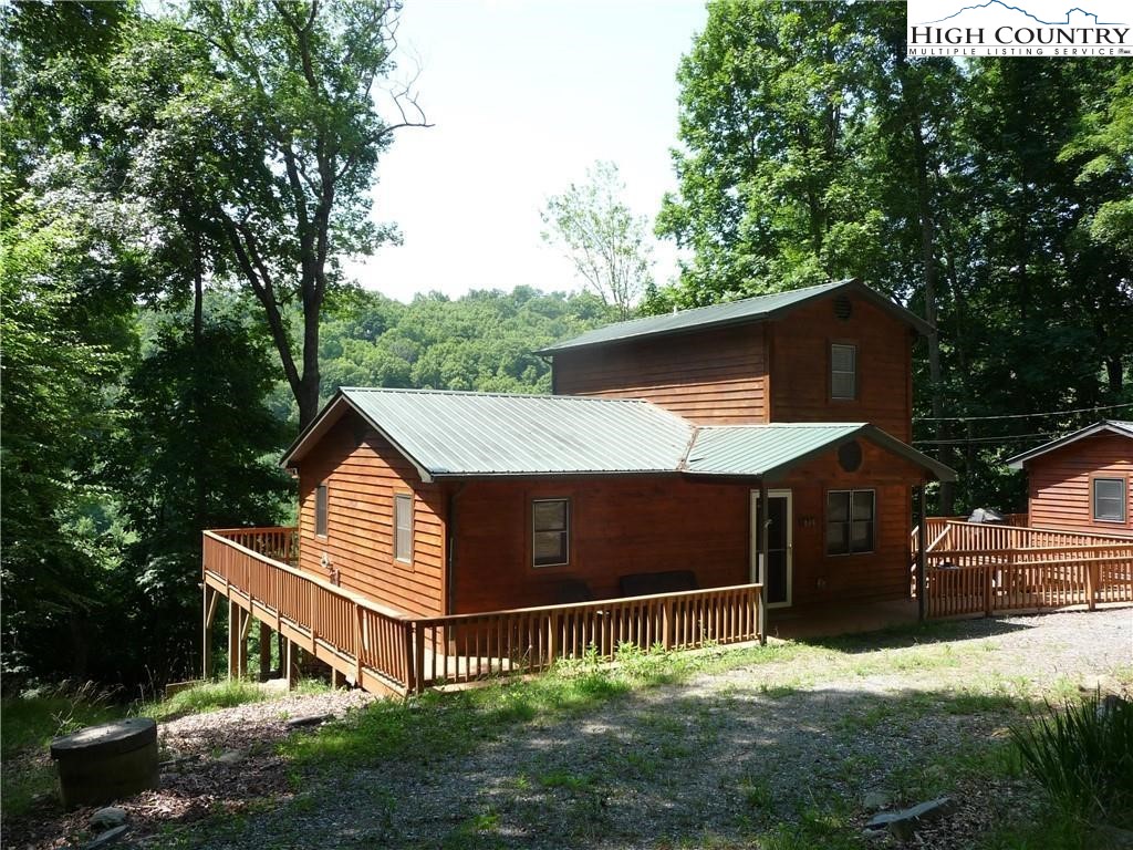 517 Roxanna Street Boone, NC 28607 - Photo 1 of 33 Gallery Image 1