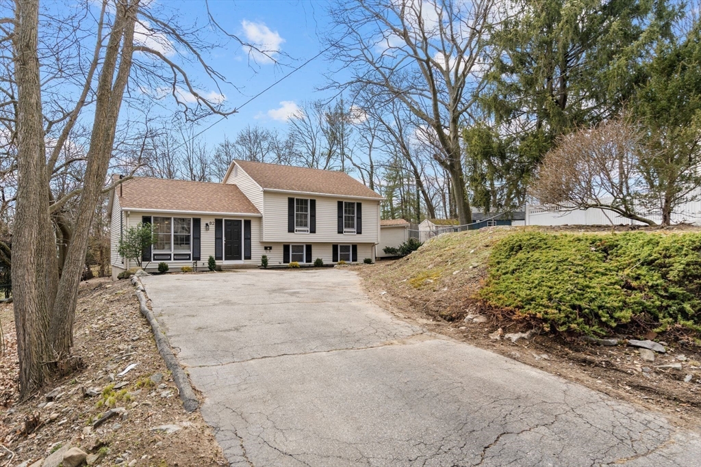 82 Circuit Road Medford, MA 02155 - Photo 3 of 25 Gallery Image 3
