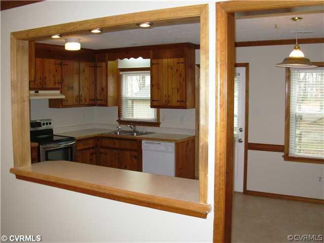 6531 Midview Road Henrico, VA 23231 - Photo 3 of 12 Kitchen - Looking through the built-in bar.