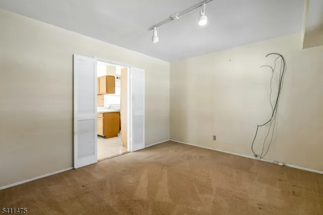 $490,000 | 5 Marigold Lane, Somerset, NJ 08873