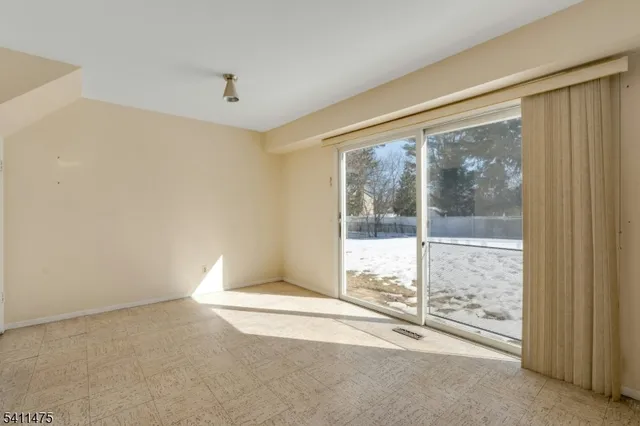 $490,000 | 5 Marigold Lane, Somerset, NJ 08873