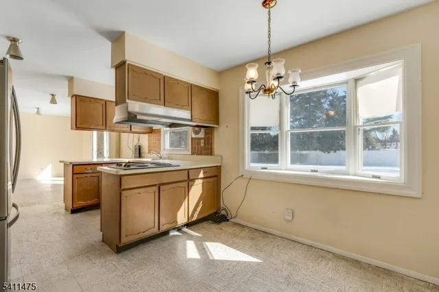 $490,000 | 5 Marigold Lane, Somerset, NJ 08873