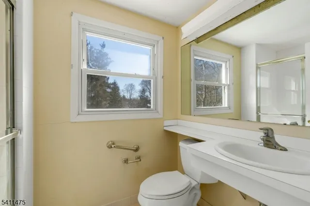 $490,000 | 5 Marigold Lane, Somerset, NJ 08873