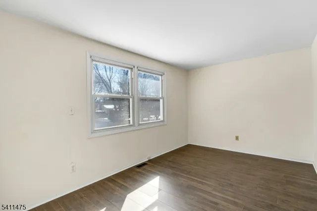 $490,000 | 5 Marigold Lane, Somerset, NJ 08873