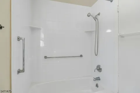 $490,000 | 5 Marigold Lane, Somerset, NJ 08873