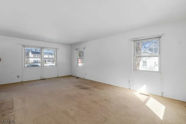 $490,000 | 5 Marigold Lane, Somerset, NJ 08873