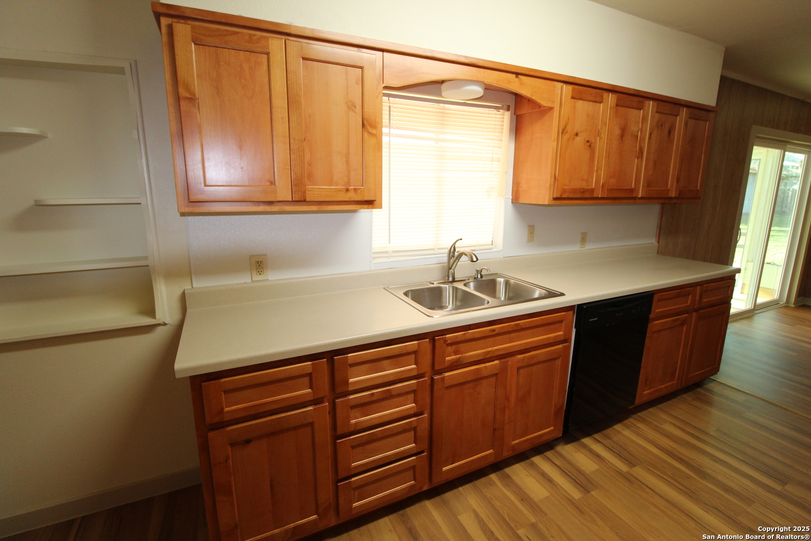 15331 Cottage Street Lytle, TX 78052 - Photo 11 of 25 Gallery Image 11