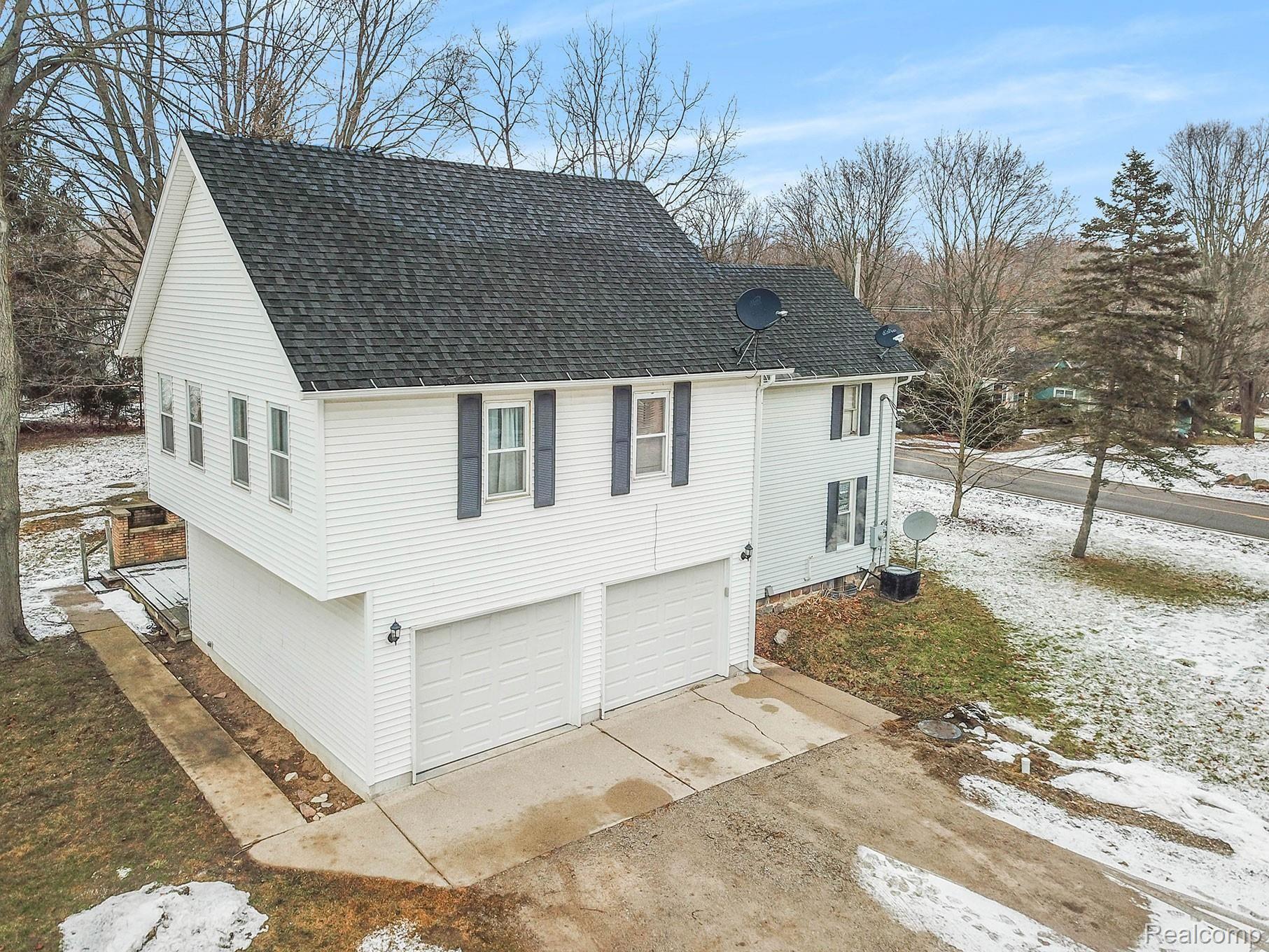 10531 Antcliff Road Fowlerville, MI 48836 - Photo 34 of 34 11.jpg