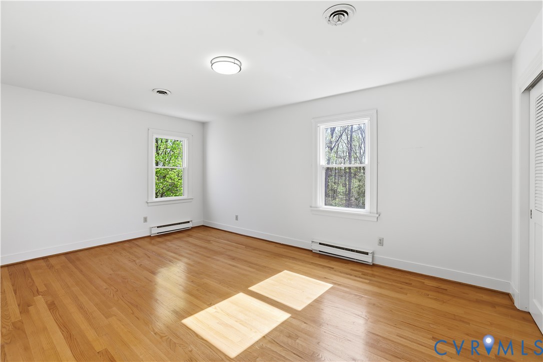 11352 Rockville Road Rockville, VA 23146 - Photo 29 of 38 an empty room with window