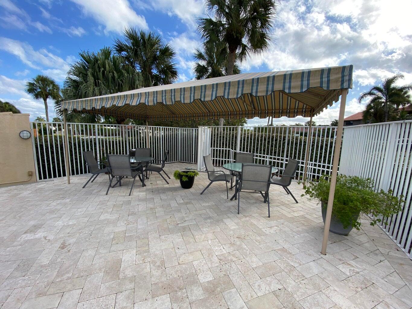 11063 Oakdale Road Boynton Beach, FL 33437 - Photo 44 of 64 Oakdale Pool area