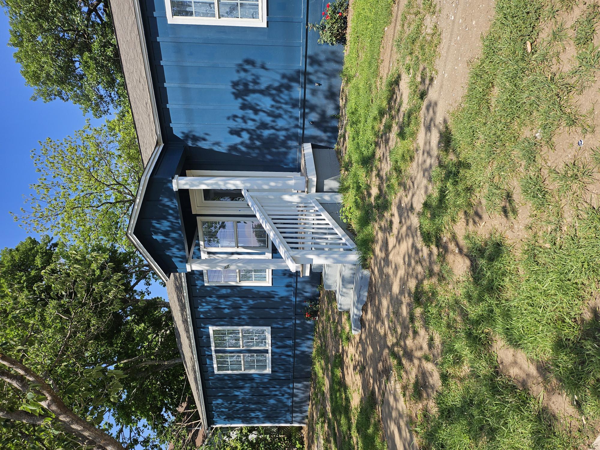 105 North Rhomberg Street Burnet, TX 78611 - Photo 3 of 32