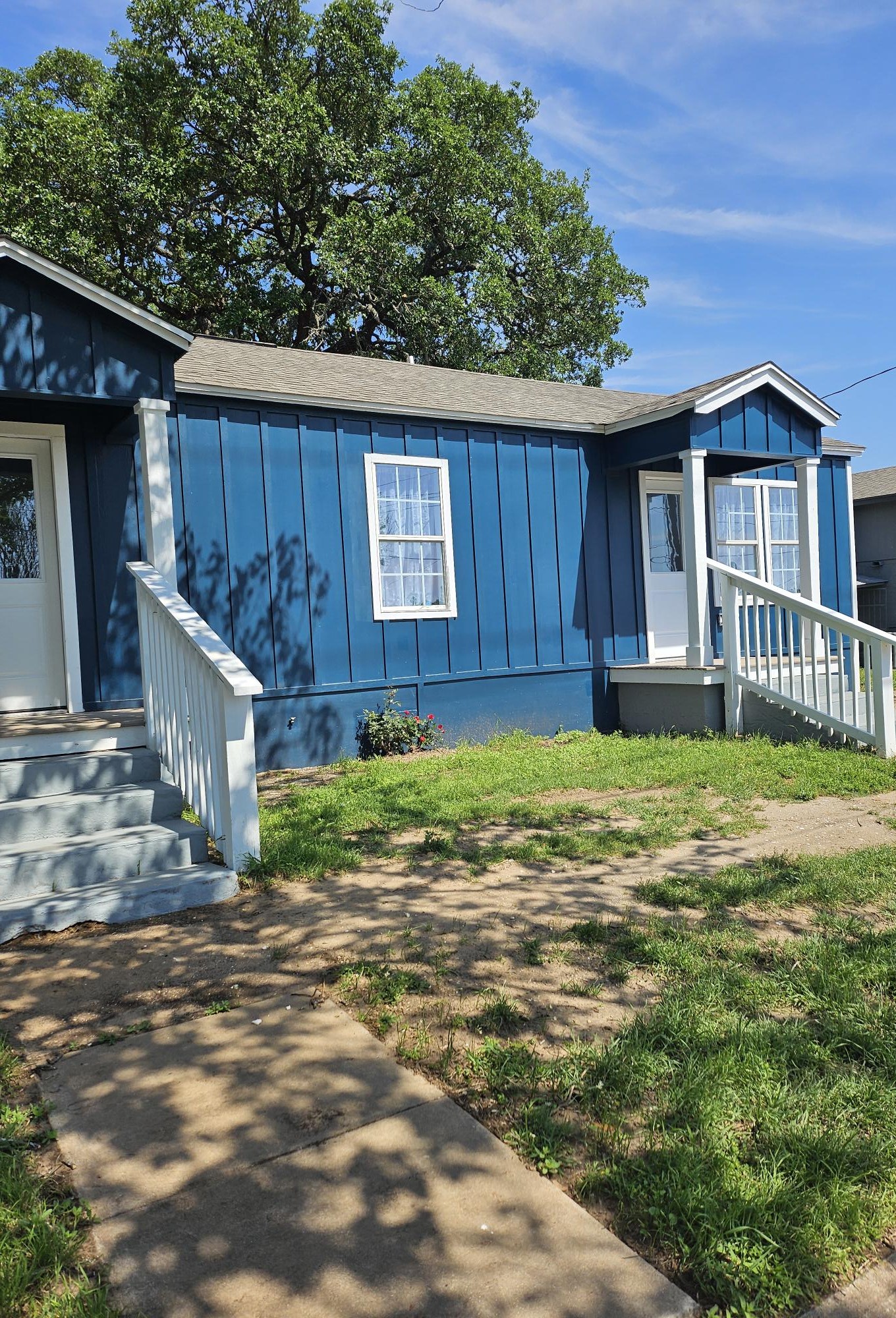 105 North Rhomberg Street Burnet, TX 78611 - Photo 5 of 32