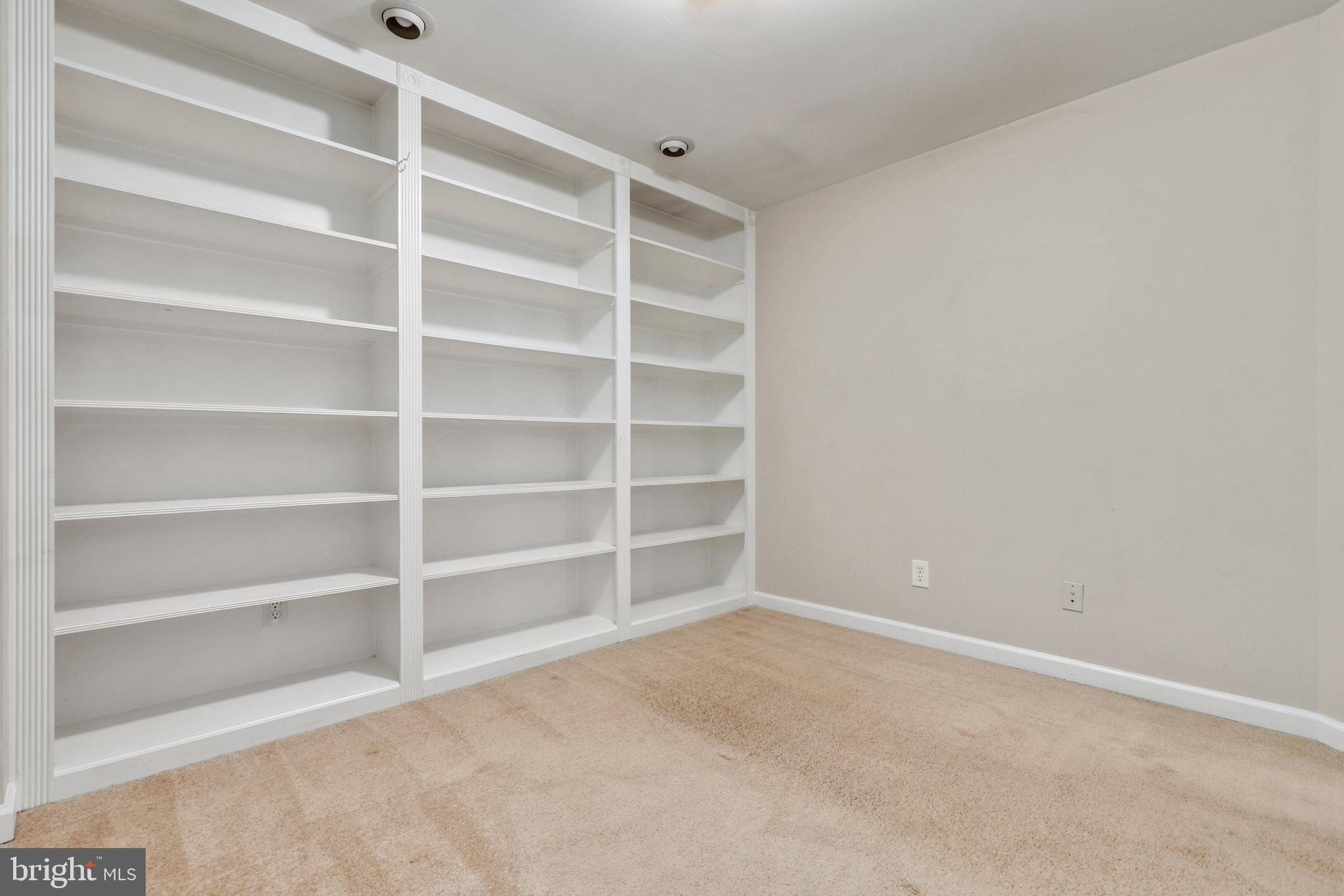 13188 Tory Loop Woodbridge, VA 22192 - Photo 19 of 38