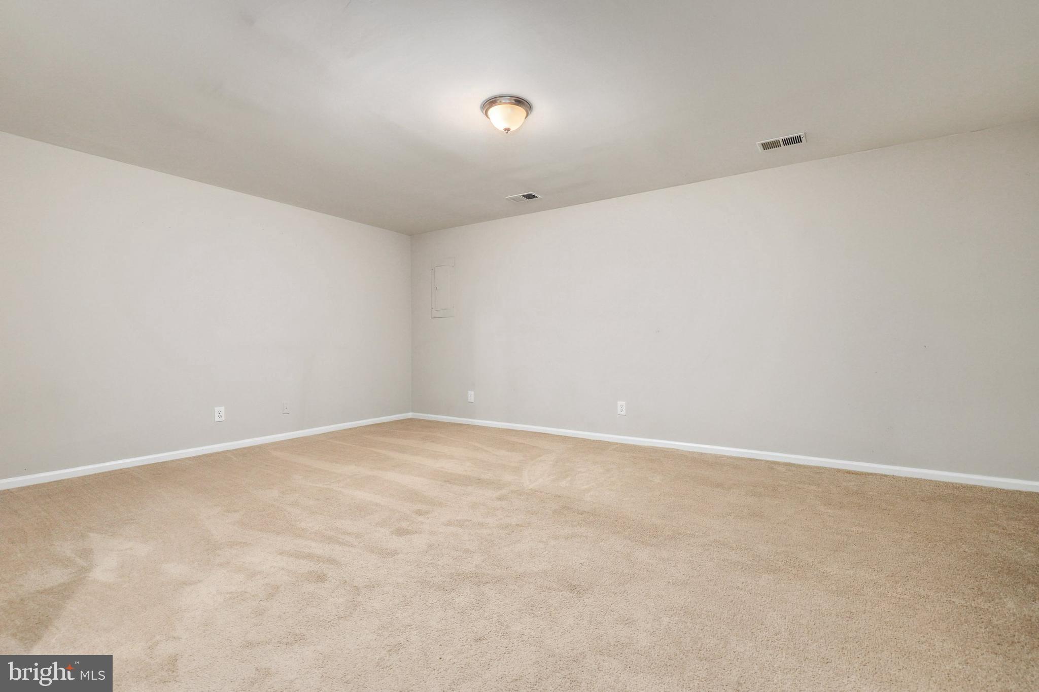 13188 Tory Loop Woodbridge, VA 22192 - Photo 21 of 38