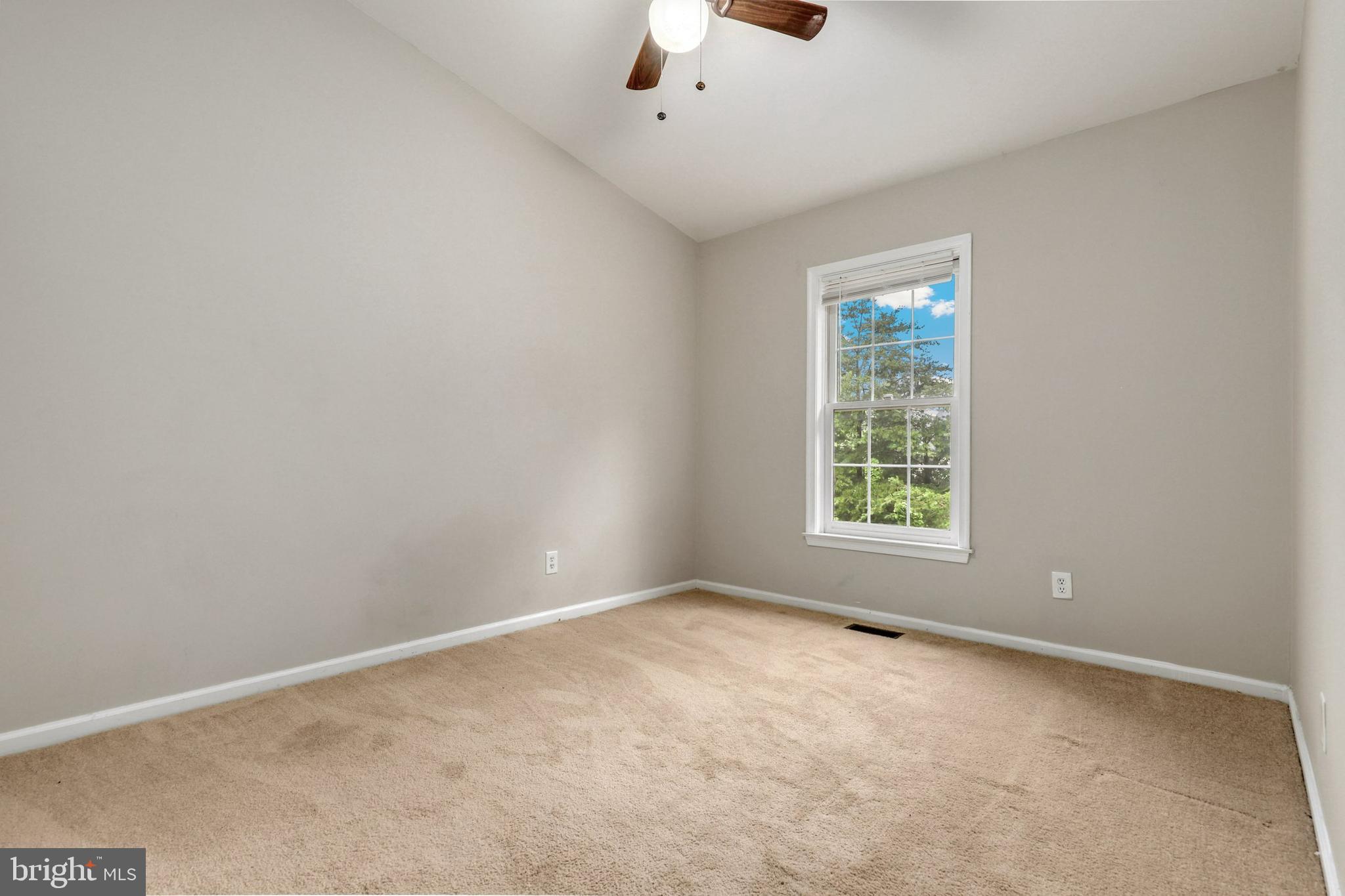 13188 Tory Loop Woodbridge, VA 22192 - Photo 23 of 38