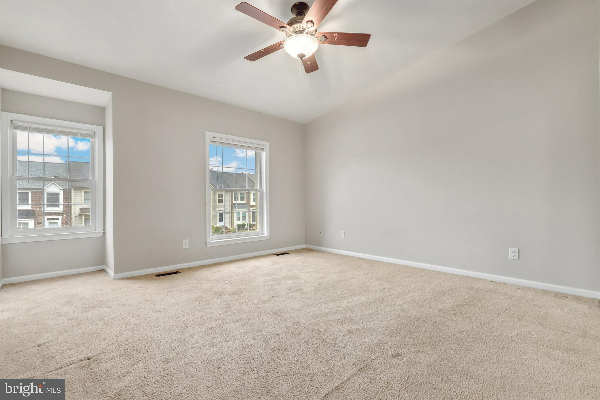 13188 Tory Loop Woodbridge, VA 22192 - Photo 27 of 38