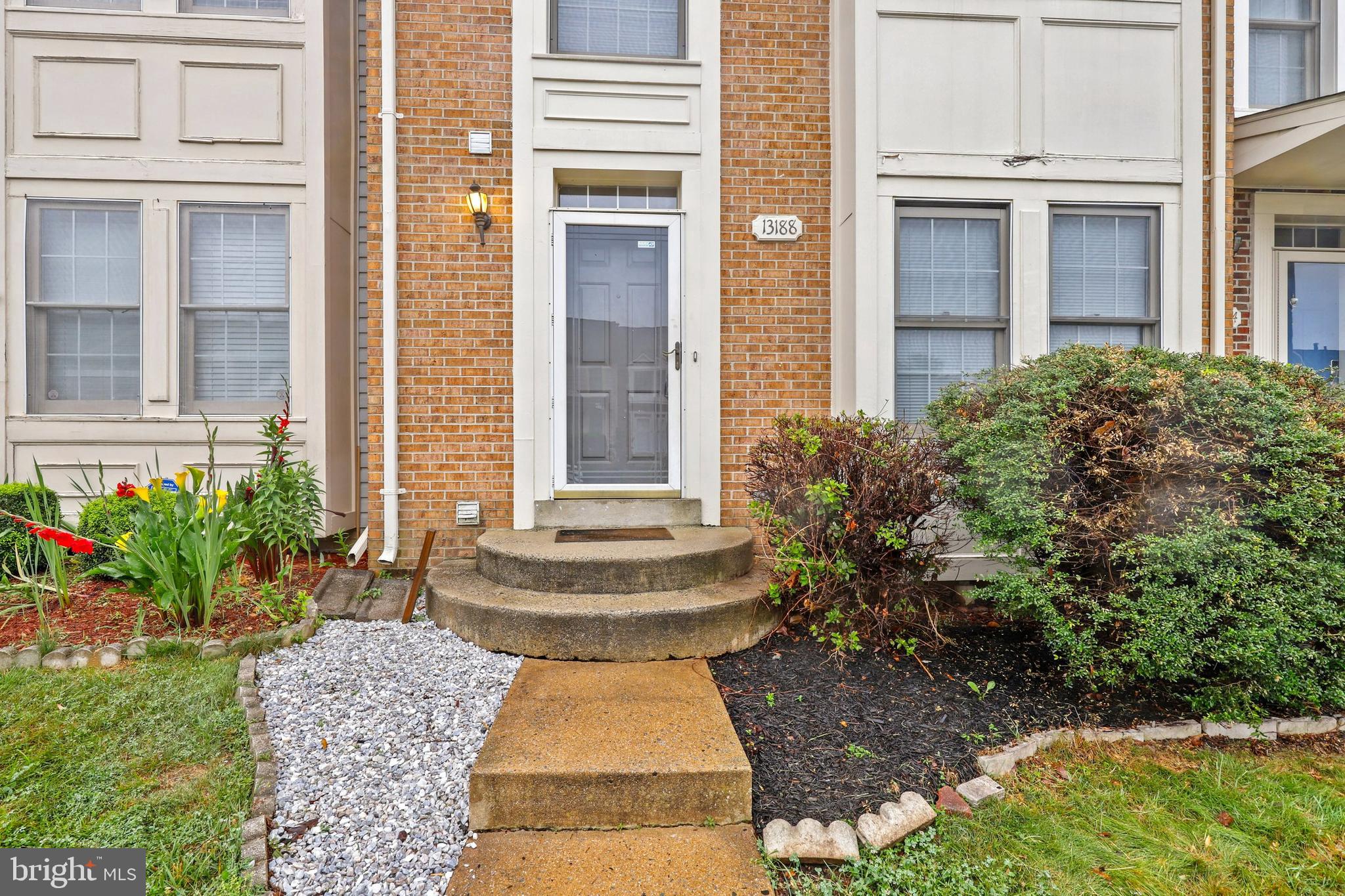 13188 Tory Loop Woodbridge, VA 22192 - Photo 3 of 38