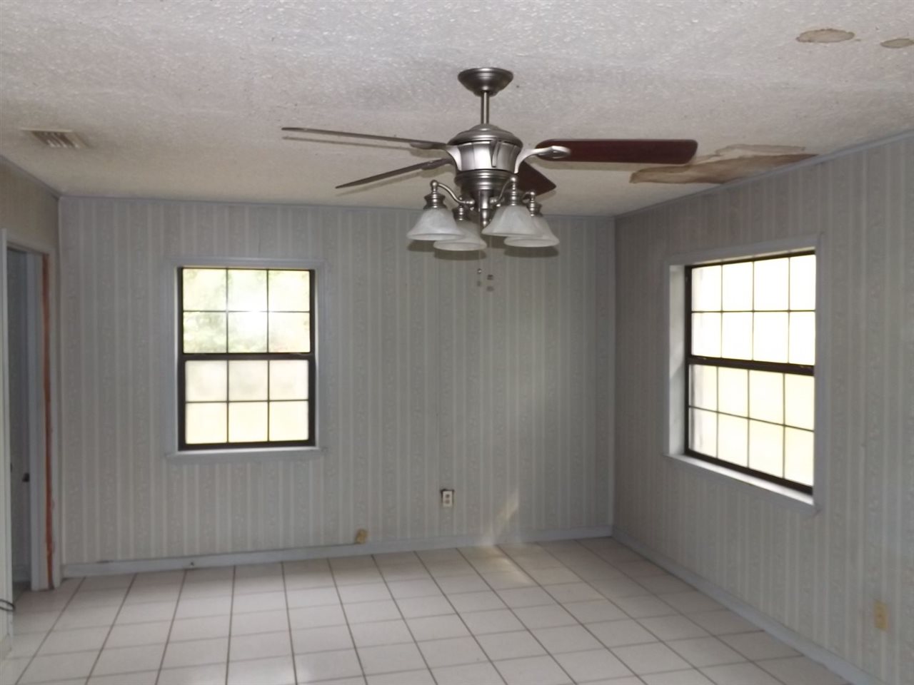 2248 Natural Bridge Road Tallahassee, FL 32305 - Photo 9 of 19