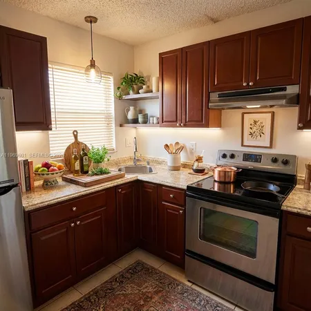 $99,000 | 3071 Sunrise Lakes Drive East, Unit 306, Sunrise, FL 33322