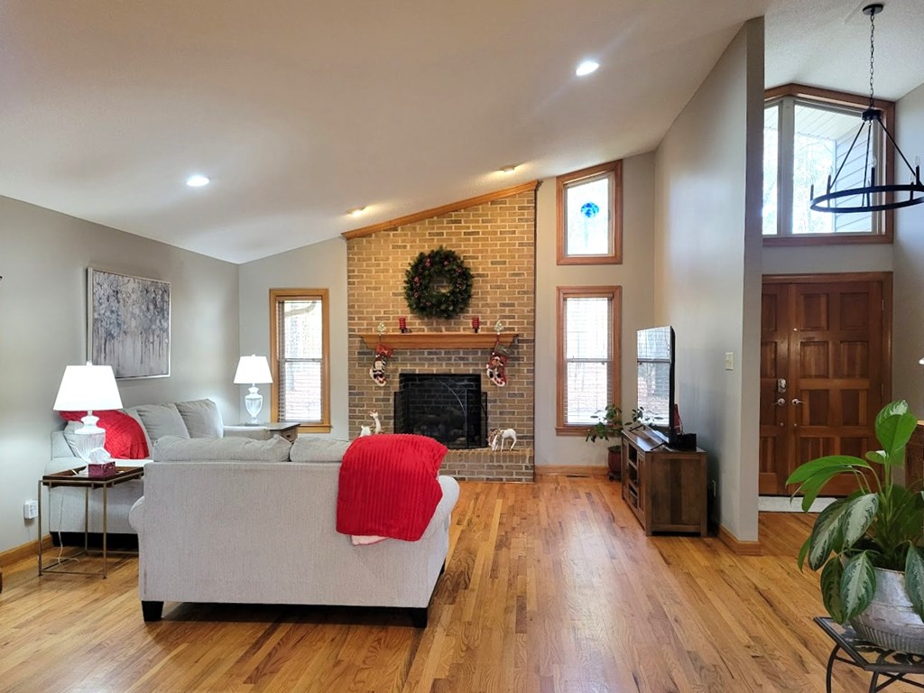 309 Chipley Road Greenwood, SC 29646 - Photo 5 of 50