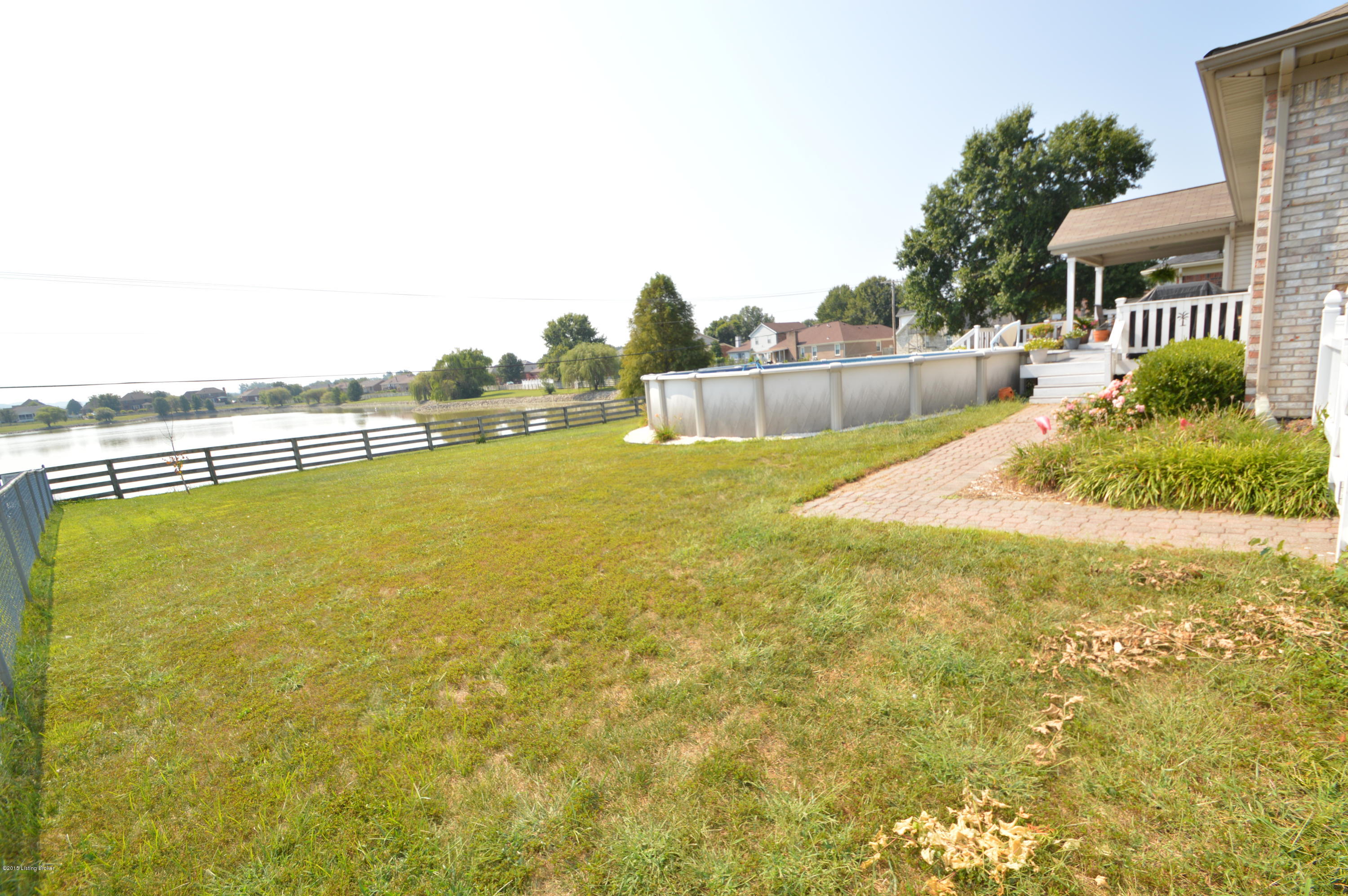 406 Old Towne Road Louisville, KY 40214 - Photo 44 of 49 406 Old Towne Road (66)