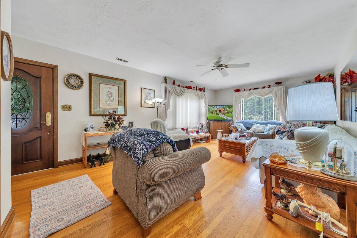 2519 Kent Road Southeast Roanoke, VA 24014 - Photo 5 of 50 MIB08796