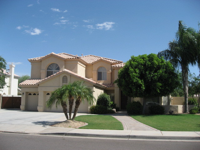 2106 East Victor Road Gilbert, AZ 85296 - Photo 1 of 22 front