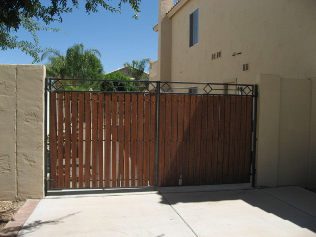 2106 East Victor Road Gilbert, AZ 85296 - Photo 21 of 22 RV gate