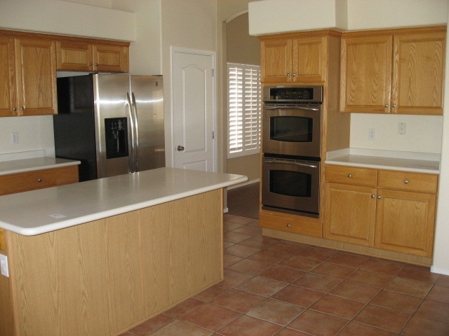 2106 East Victor Road Gilbert, AZ 85296 - Photo 5 of 22 kitchen