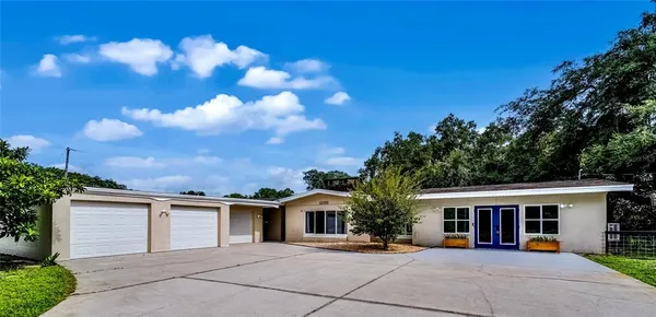 $549,000 | 1200 Lake Harney Road, Geneva, FL 32732