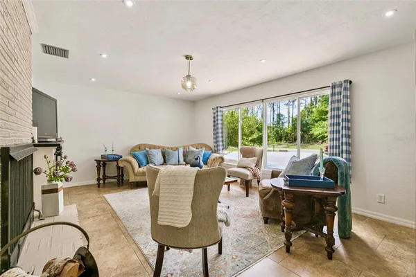 $545,000 | 1200 Lake Harney Road, Geneva, FL 32732