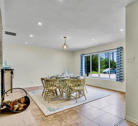 $604,999 | 1200 Lake Harney Road, Geneva, FL 32732