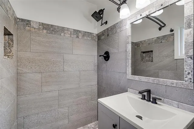 $604,999 | 1200 Lake Harney Road, Geneva, FL 32732