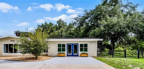 $545,000 | 1200 Lake Harney Road, Geneva, FL 32732