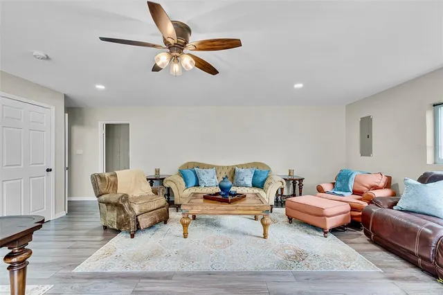 $604,999 | 1200 Lake Harney Road, Geneva, FL 32732