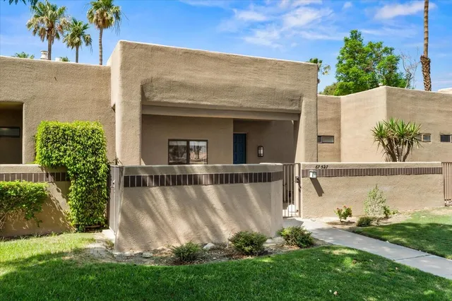 a view of a house with a outdoor space
