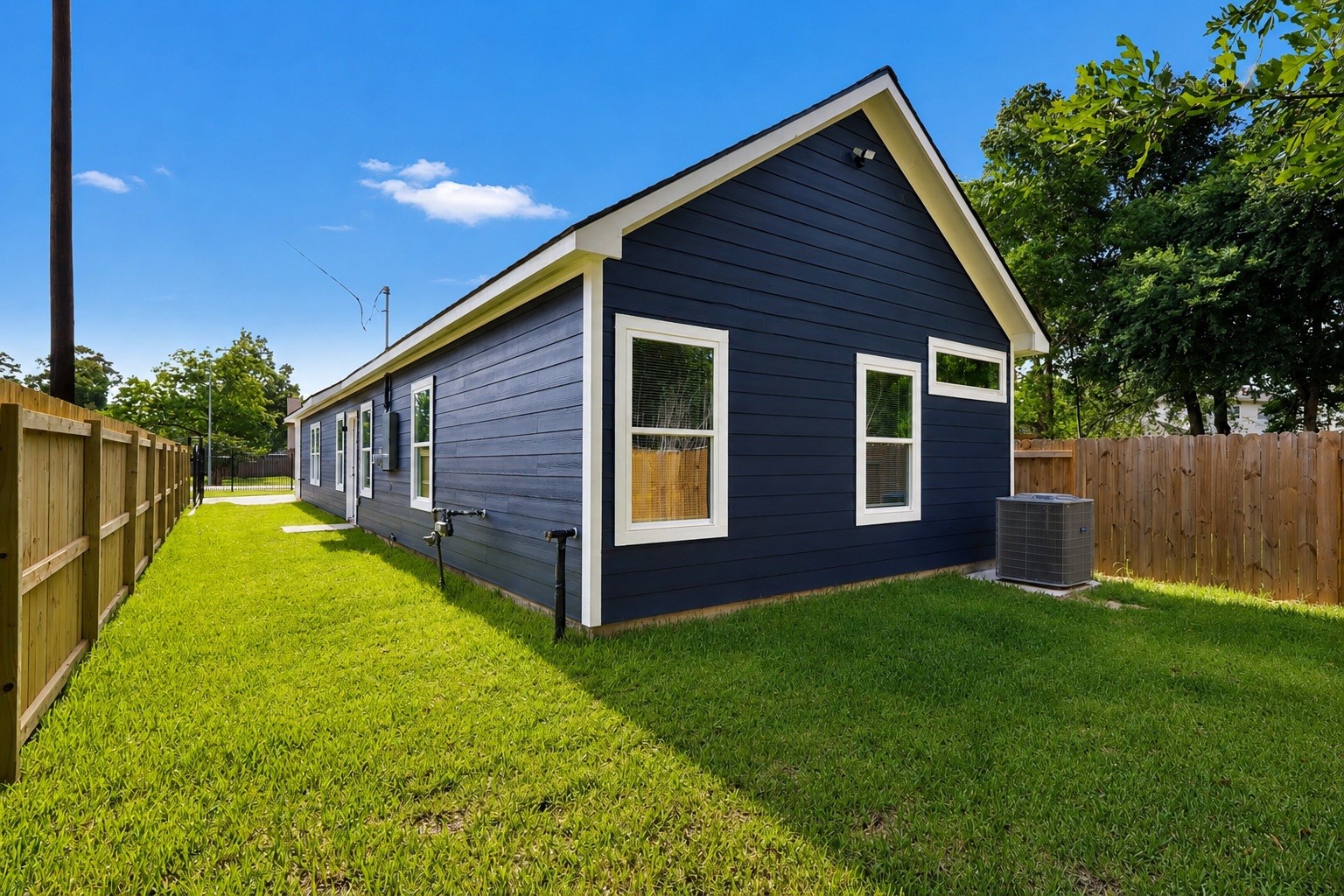 8403 Caddo Road Houston, TX 77078 - Photo 23 of 27 Gallery Image 23