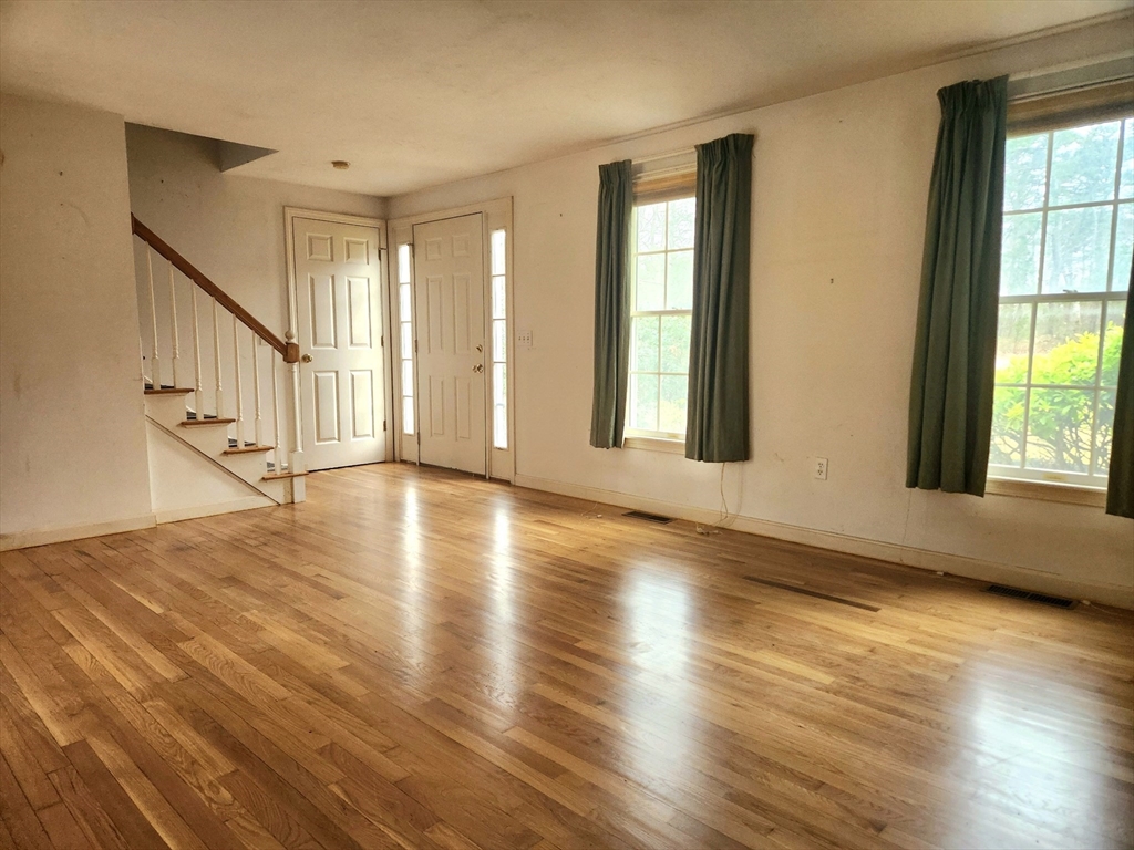 170 Pell's Fishing Road Brewster, MA 02631 - Photo 3 of 18 Gallery Image 3