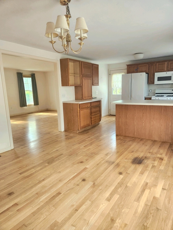 170 Pell's Fishing Road Brewster, MA 02631 - Photo 6 of 18 Gallery Image 6