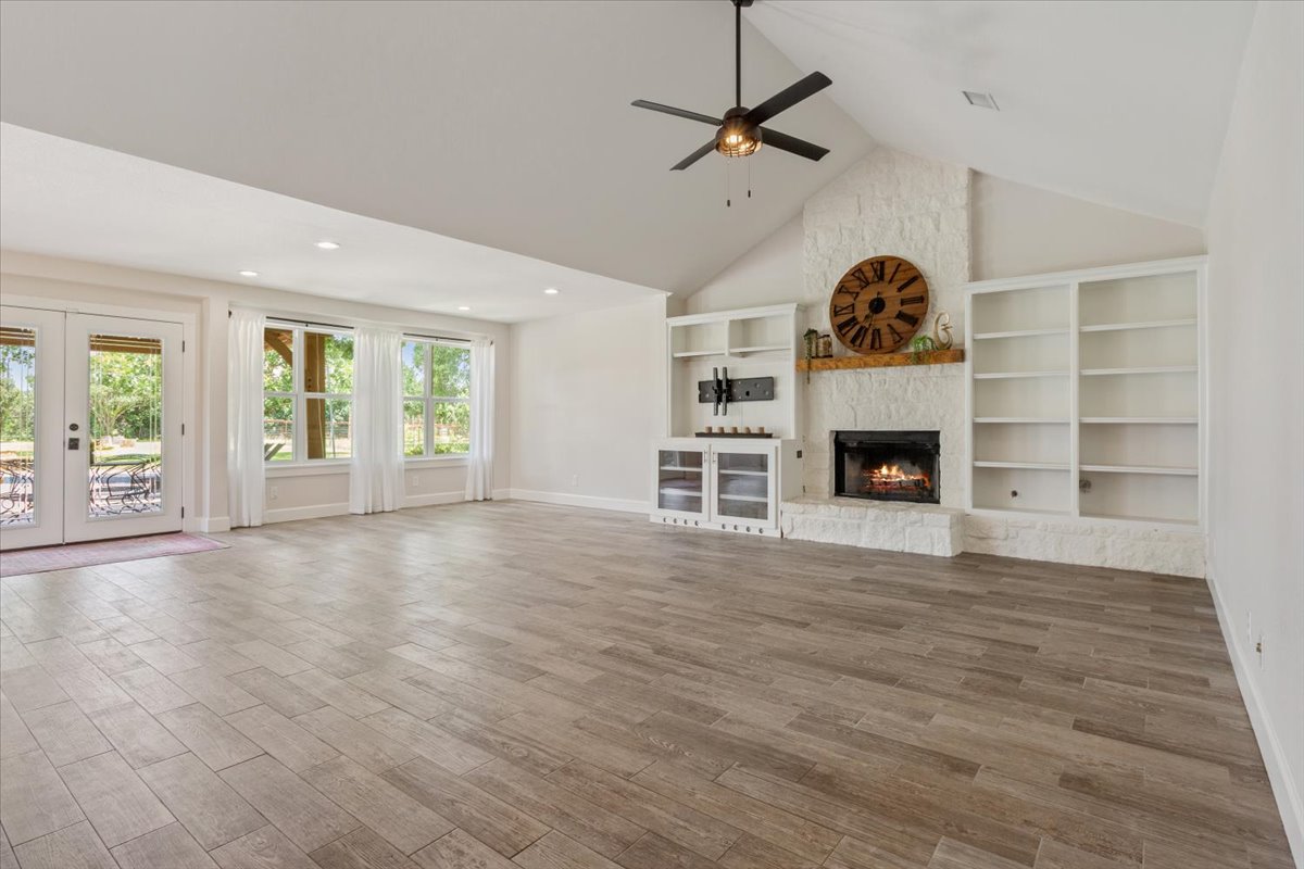 110 Sunset Road Georgetown, TX 78633 - Photo 3 of 36