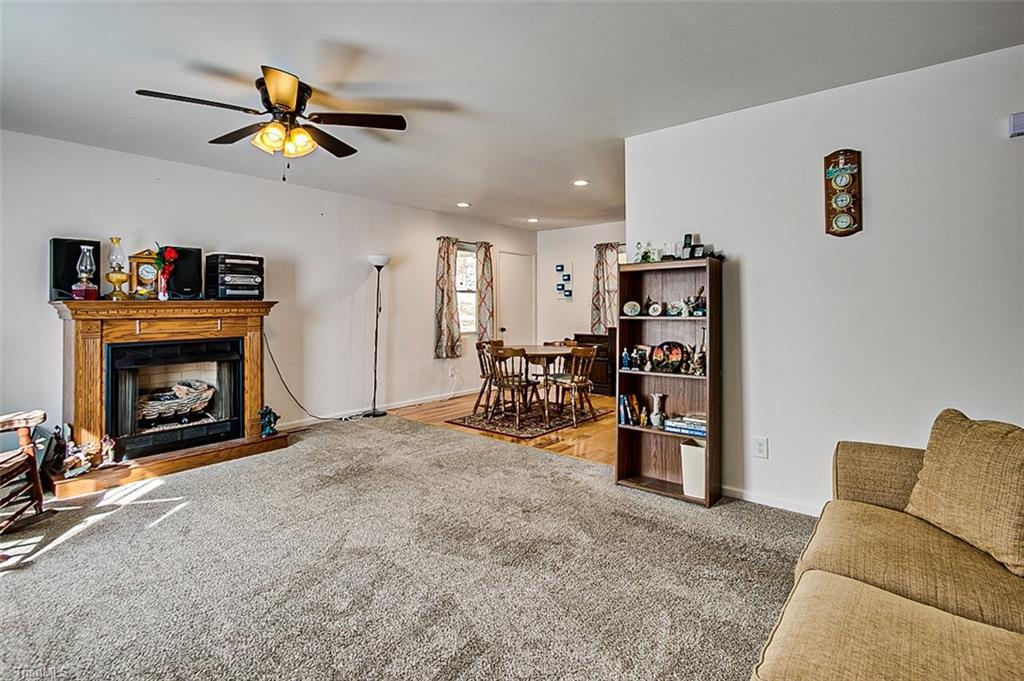 607 Colony Road Asheboro, NC 27205 - Photo 2 of 25 Gallery Image 2