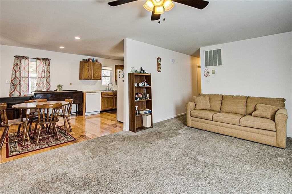 607 Colony Road Asheboro, NC 27205 - Photo 5 of 25 Gallery Image 5