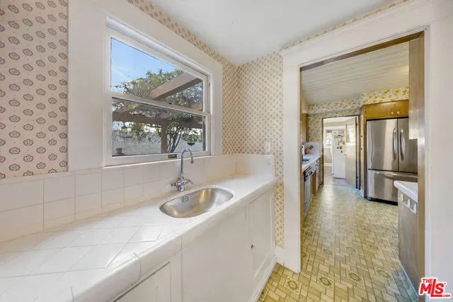 $2,985,000 | 220 Orange Grove Avenue, South Pasadena, CA 91030