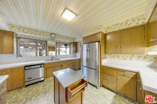 $2,985,000 | 220 Orange Grove Avenue, South Pasadena, CA 91030