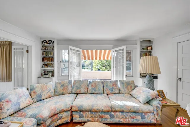 $2,985,000 | 220 Orange Grove Avenue, South Pasadena, CA 91030