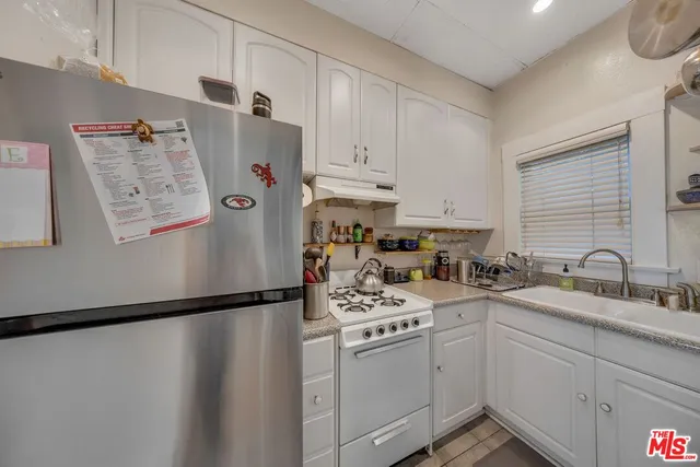 $2,985,000 | 220 Orange Grove Avenue, South Pasadena, CA 91030